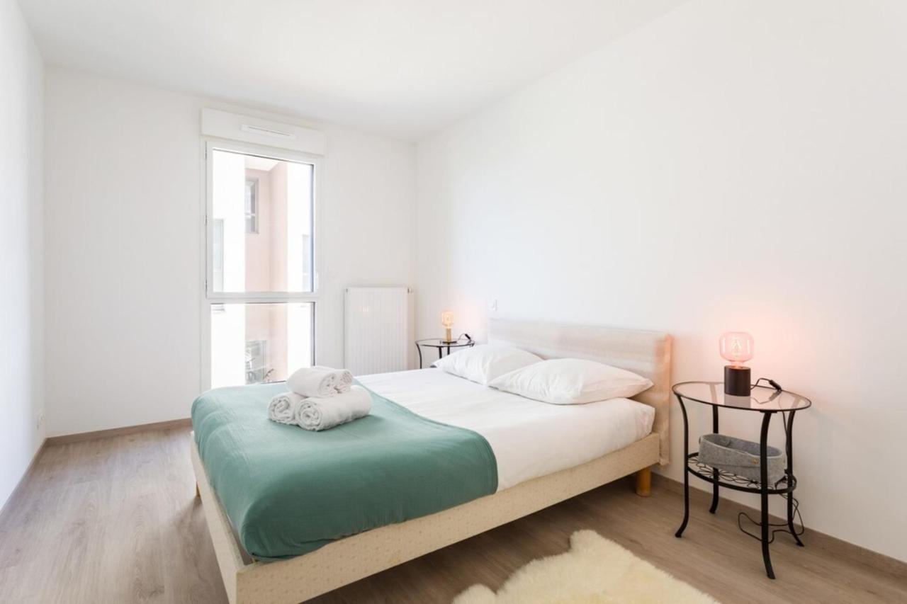 Le Rio, Appartement Avec Terrasse & Parking Ренн Екстер'єр фото