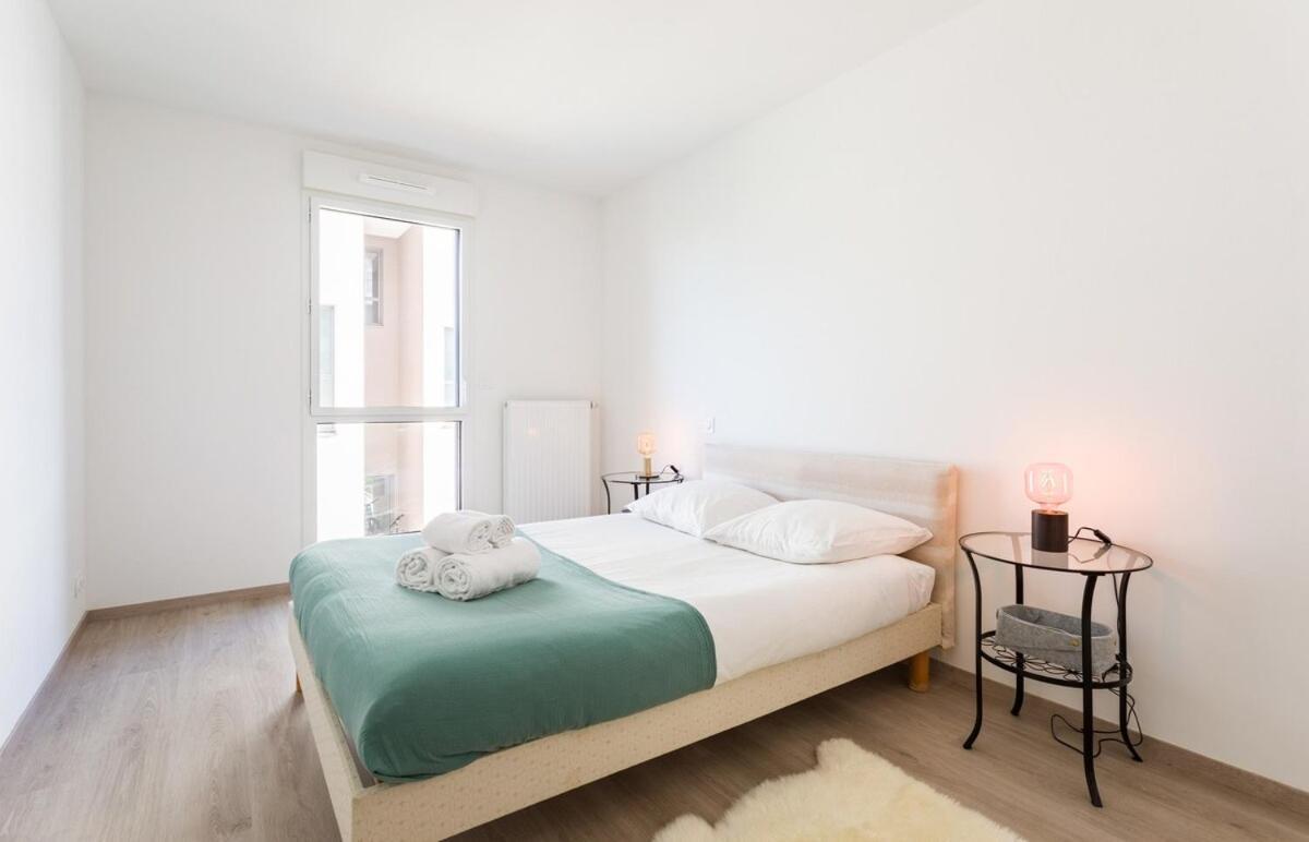 Le Rio, Appartement Avec Terrasse & Parking Ренн Екстер'єр фото